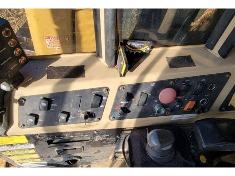 2005 Tigercat 822 Track Feller Buncher